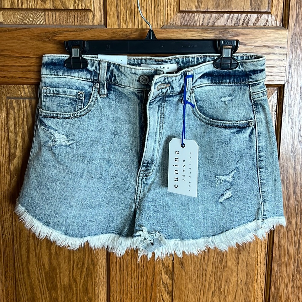 NWT Frayed Hem Boutique Jean Shorts